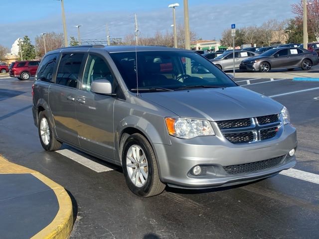 Used 2019 Dodge Grand Caravan SXT image 2
