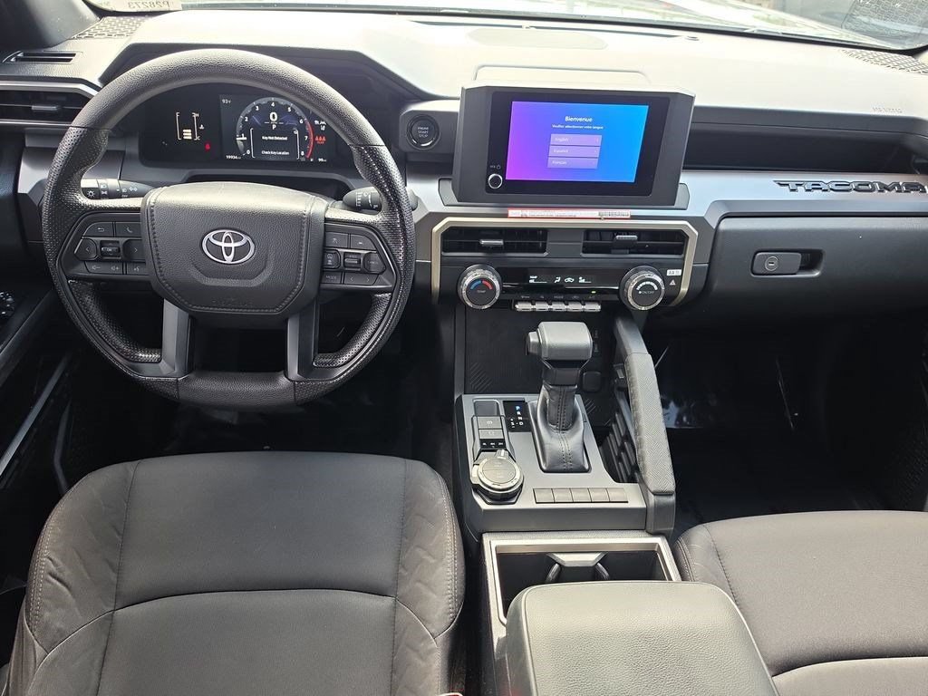 Certified 2025 Toyota Tacoma SR5 AWD/4WD image 24