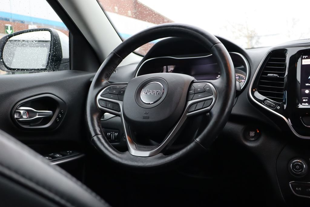 Used 2020 Jeep Cherokee Limited image 44