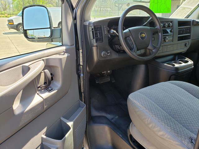 Used 2014 Chevrolet Express 1500 RWD image 10