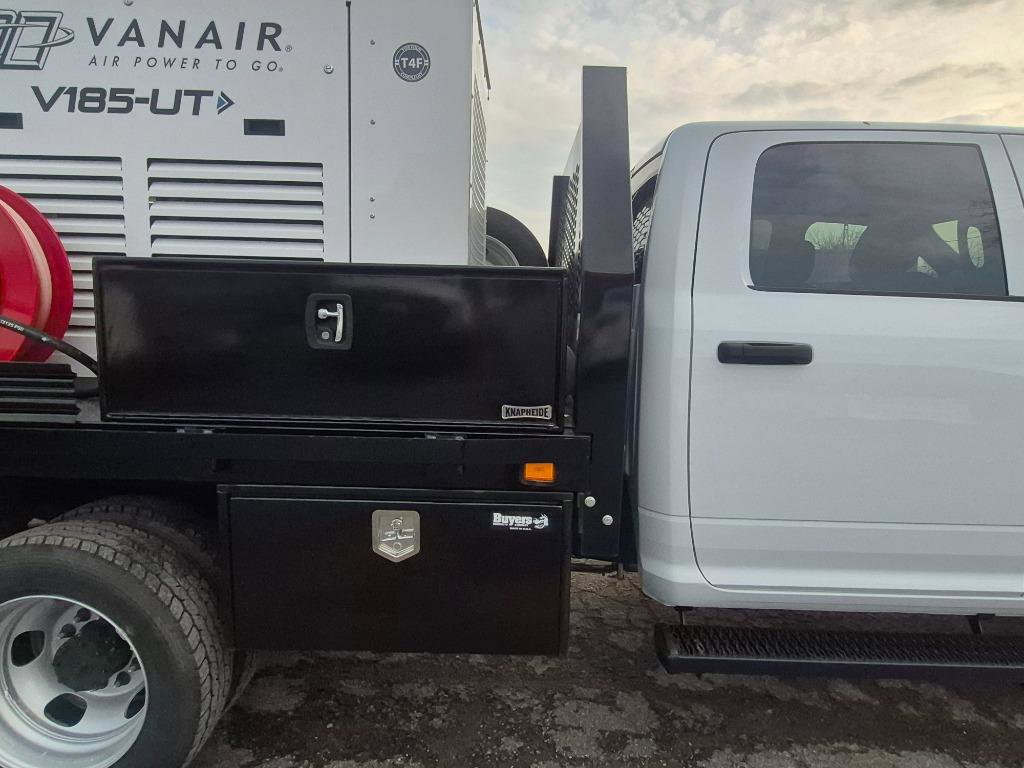 Used 2024 RAM 5500 Tradesman w/ Safety Group image 17