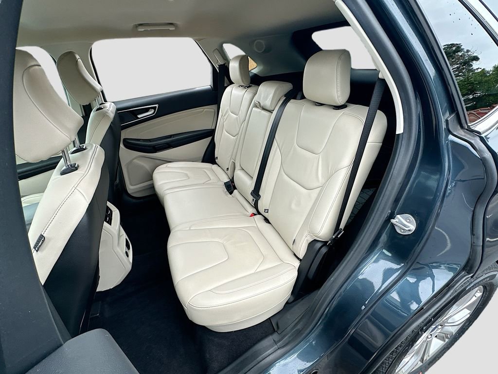Used 2022 Ford Edge Titanium image 24