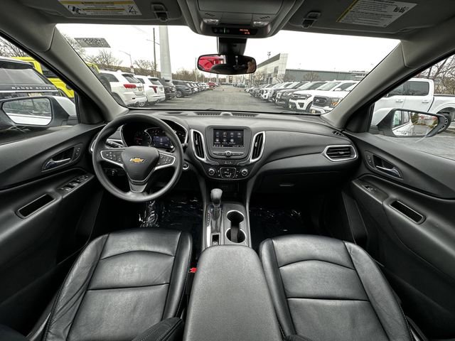 Used 2023 Chevrolet Equinox LT image 3
