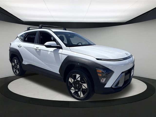 Certified 2025 Hyundai Kona SEL AWD/4WD image 2