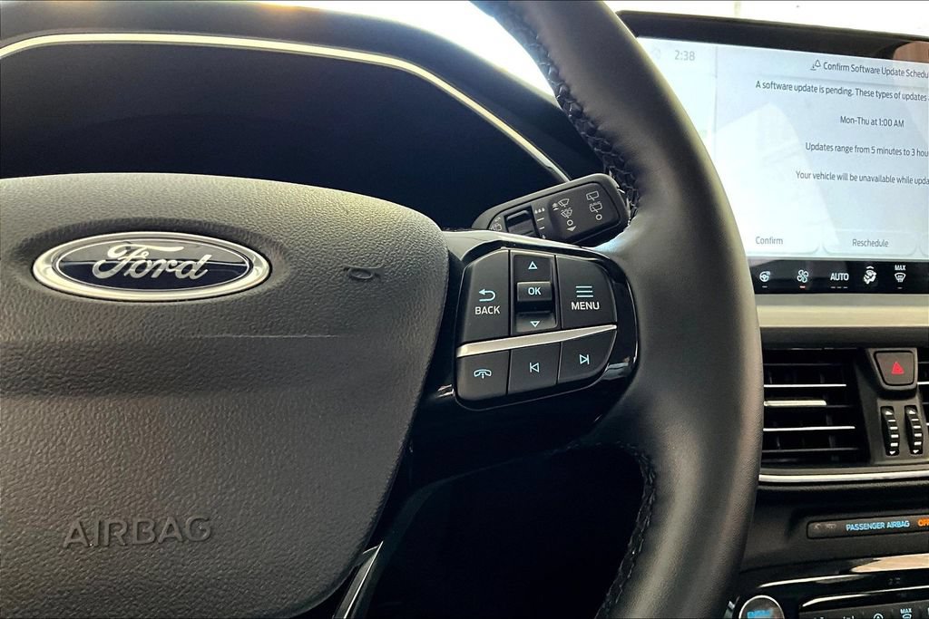 Used 2024 Ford Escape Platinum AWD/4WD image 13