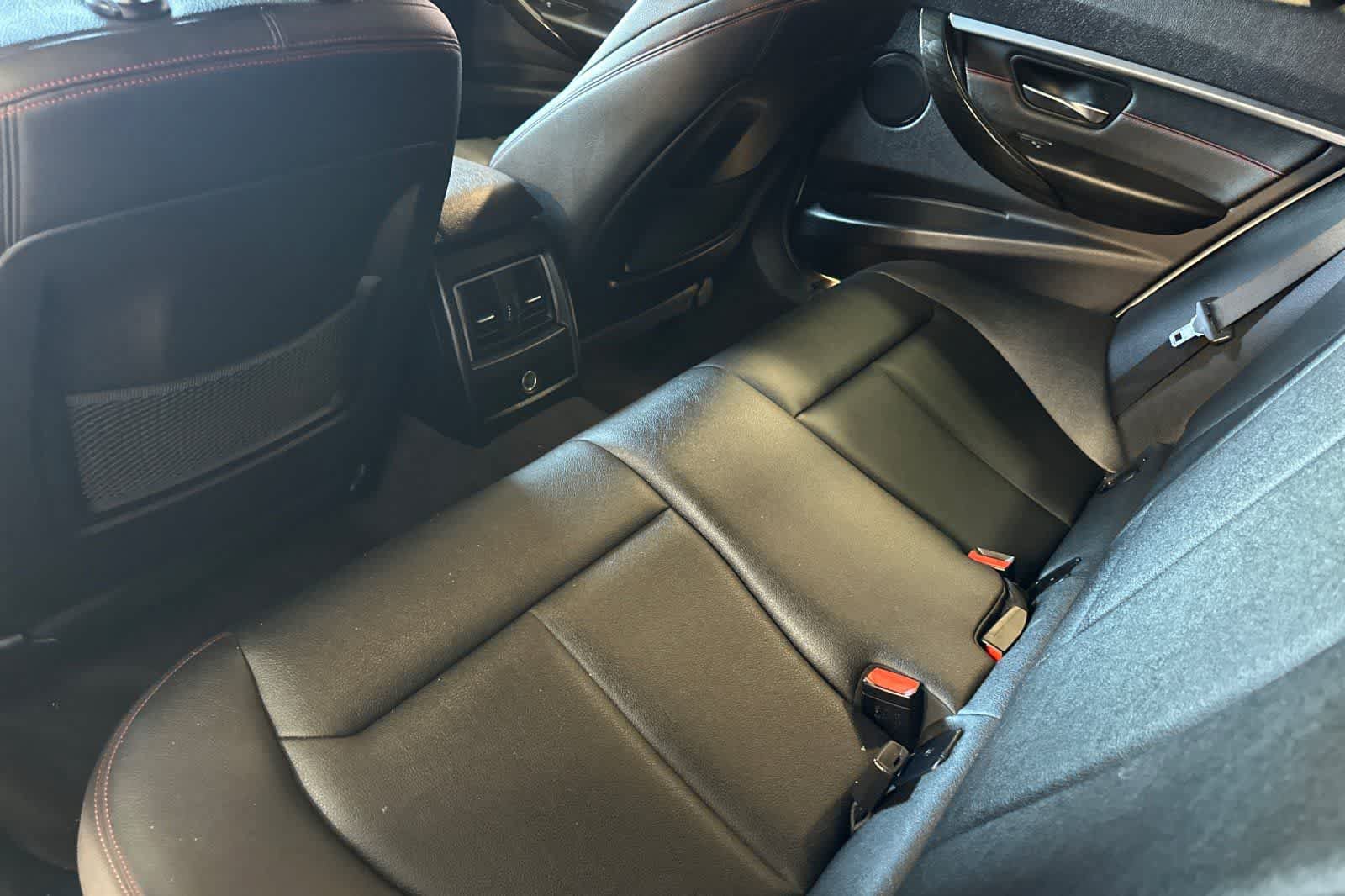 Used 2016 BMW 328i Sedan RWD image 5
