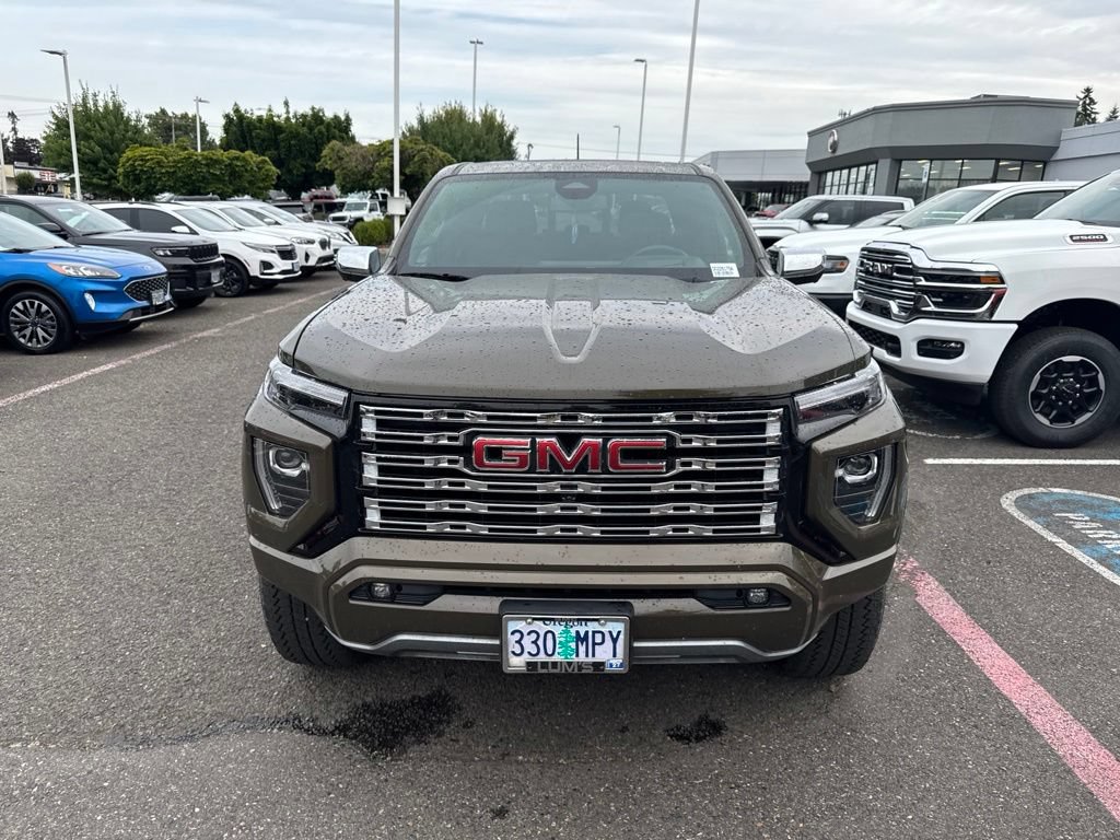 Used 2024 GMC Canyon Denali AWD/4WD image 2