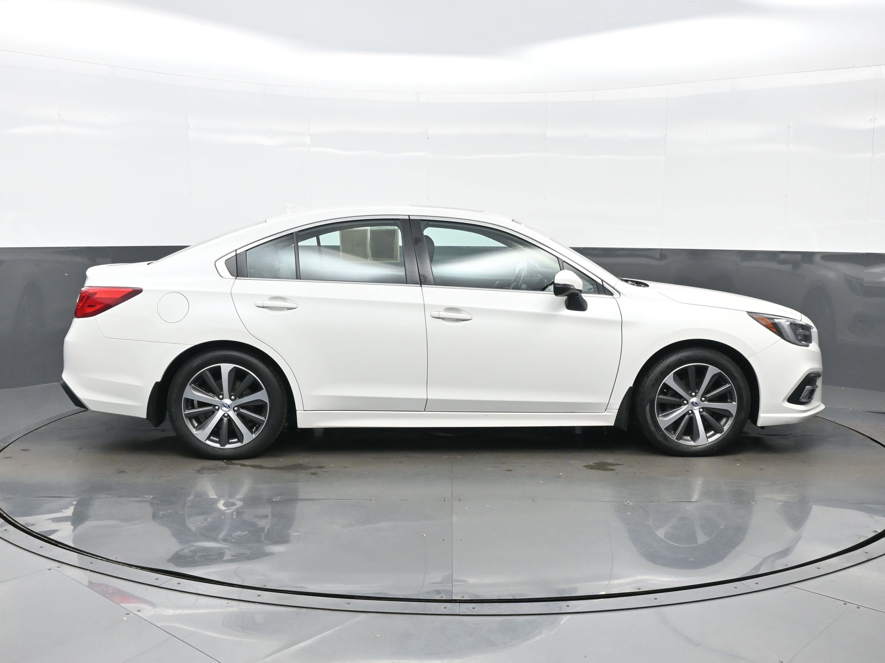Used 2018 Subaru Legacy 2.5i Limited AWD/4WD image 7