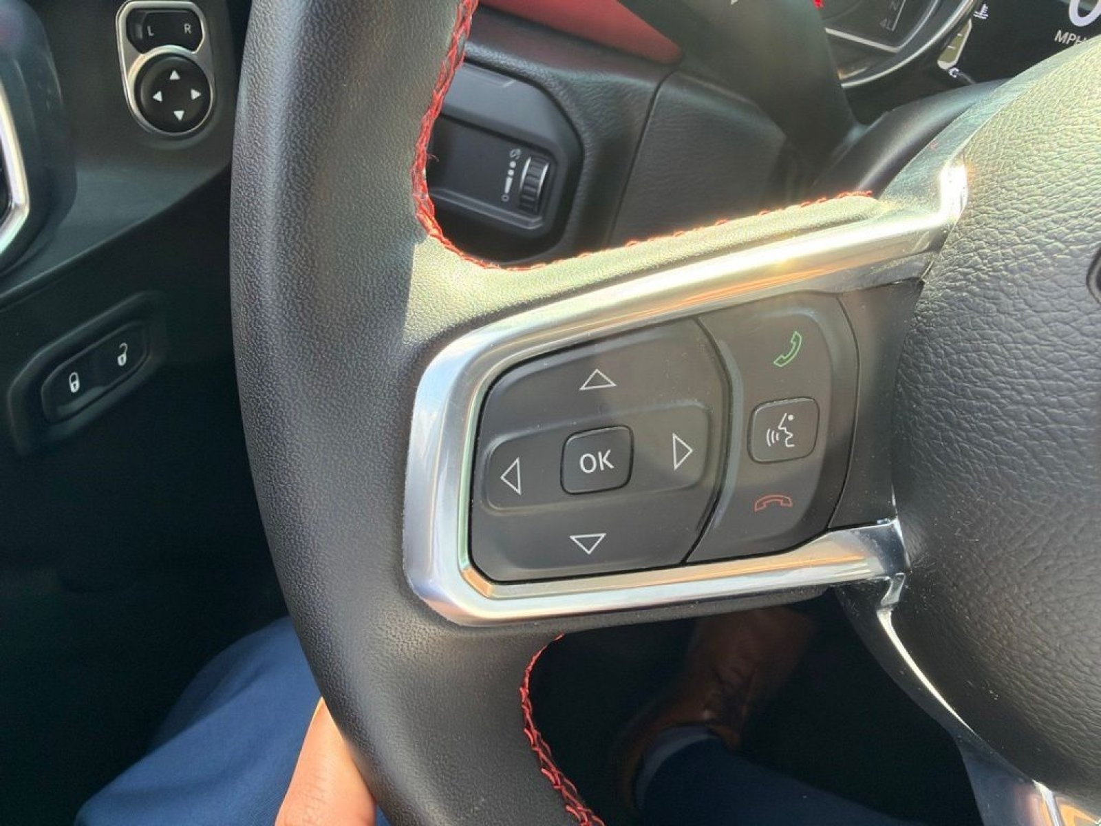 Used 2023 Jeep Gladiator Rubicon w/ LED Lighting Group AWD/4WD image 21