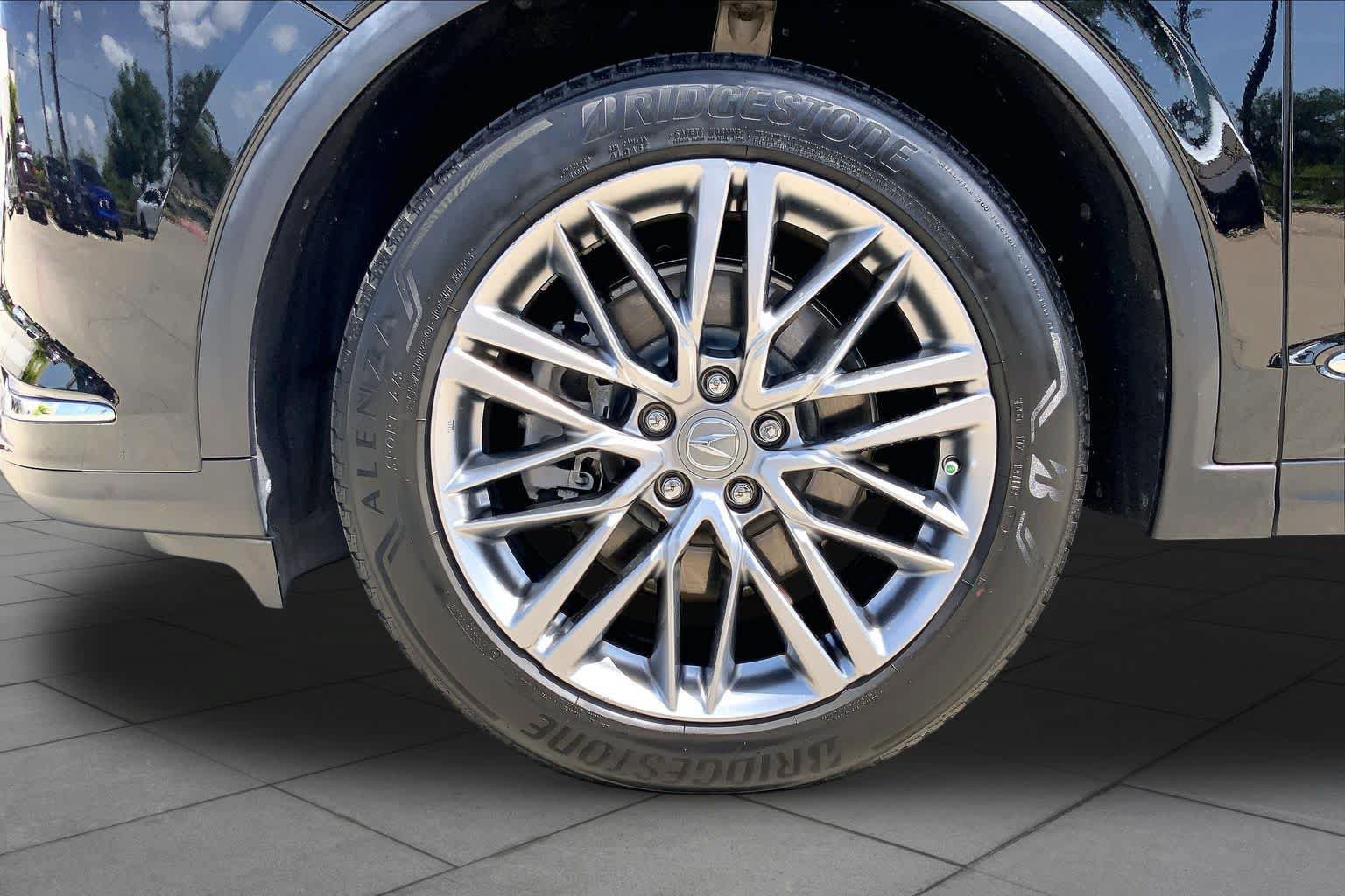 Used 2023 Acura MDX SH-AWD w/ Advance Package image 11