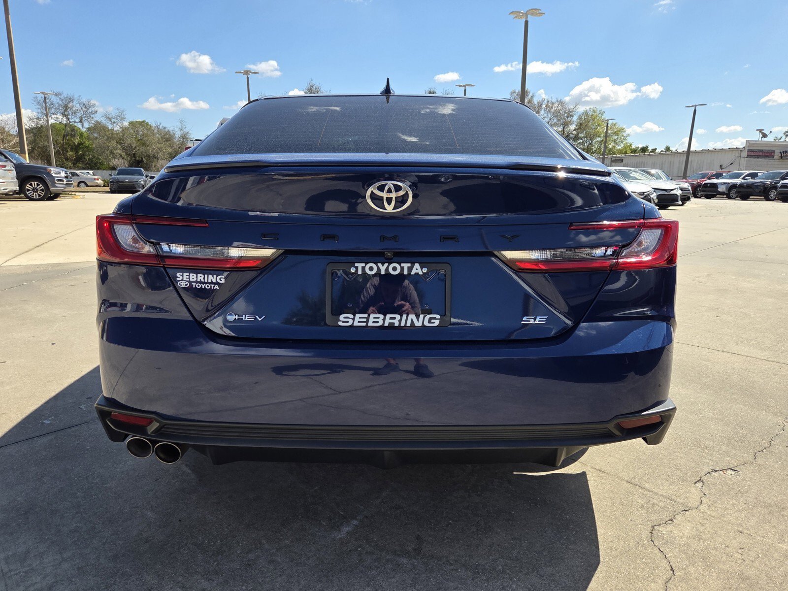 Used 2025 Toyota Camry SE image 8