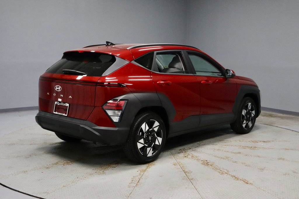 Certified 2025 Hyundai Kona SEL FWD image 11