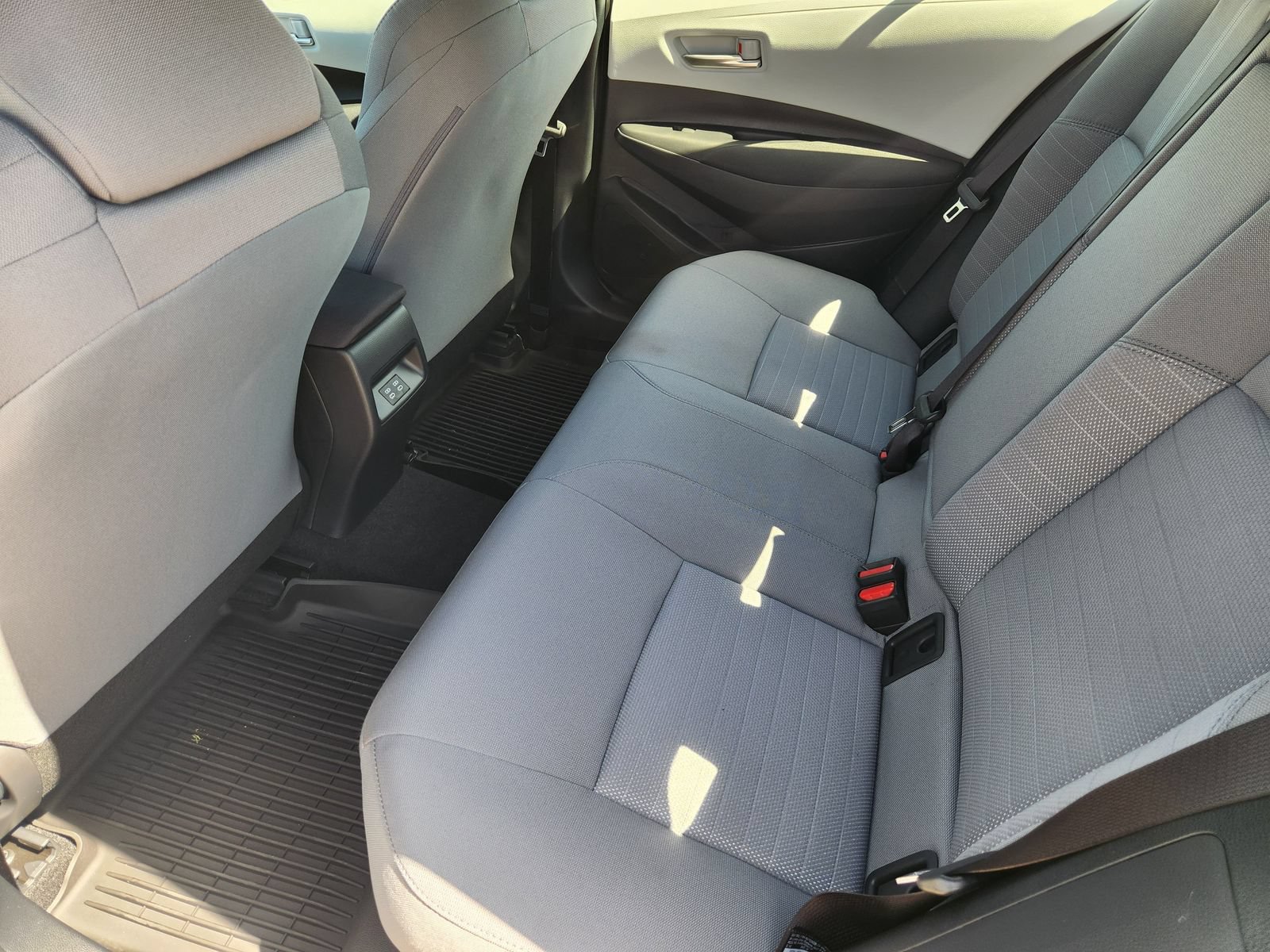 New 2026 Toyota Corolla SE w/ SE Premium Package FWD image 24