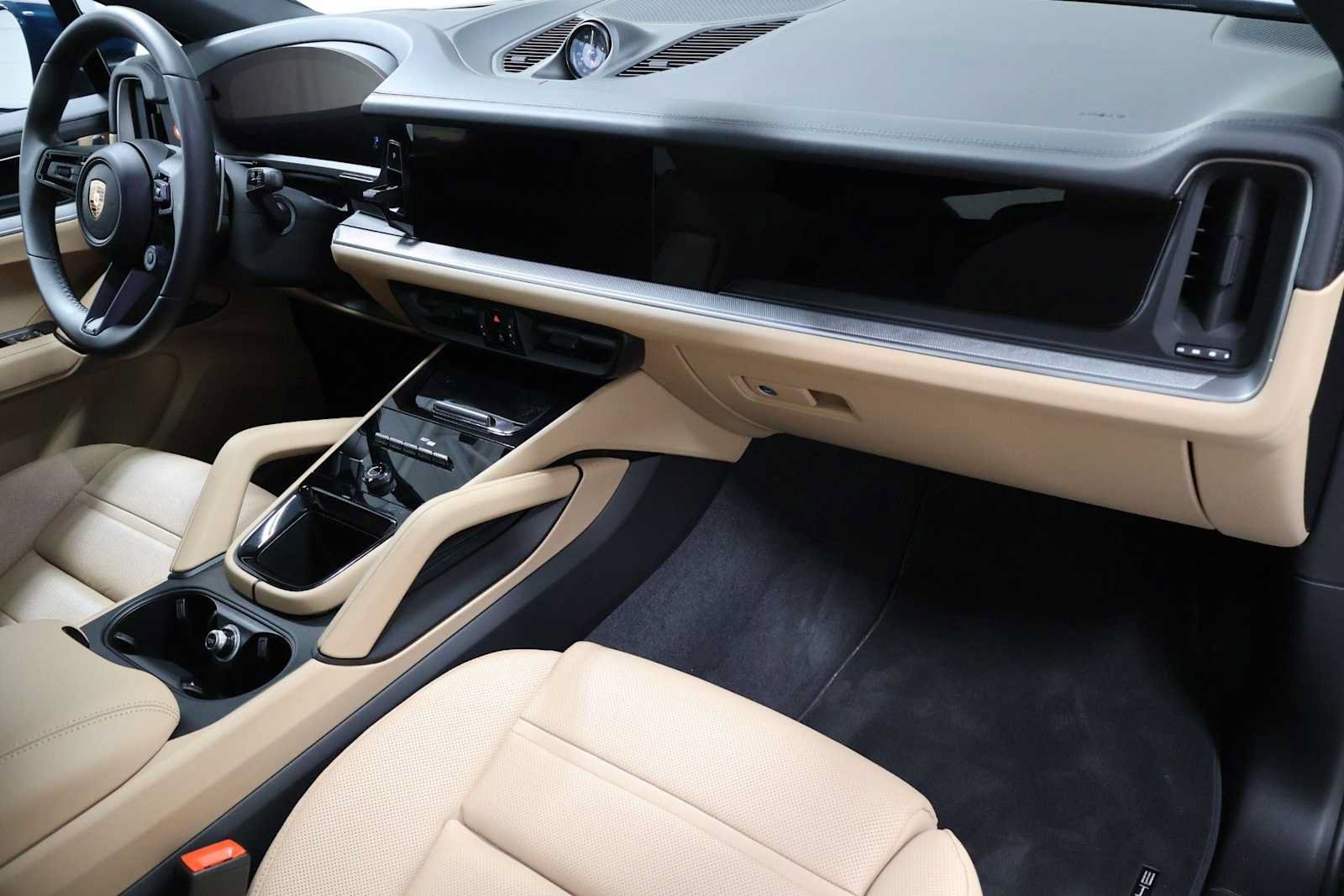 Certified 2026 Porsche Cayenne S AWD/4WD image 6