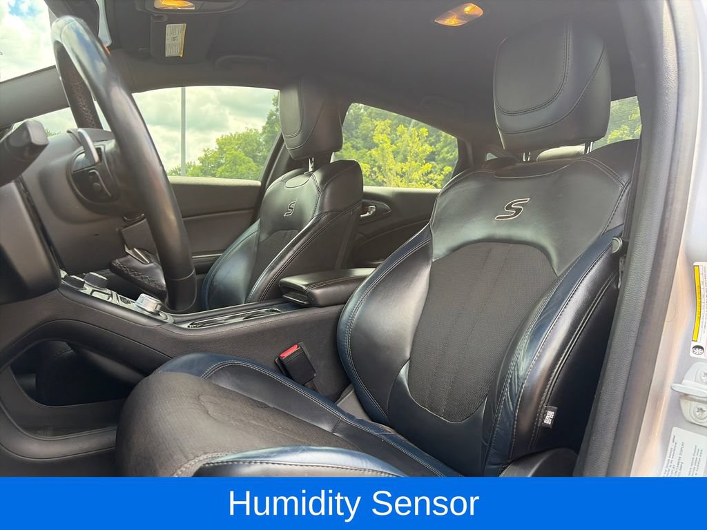 Used 2016 Chrysler 200 S w/ Comfort Group FWD image 15