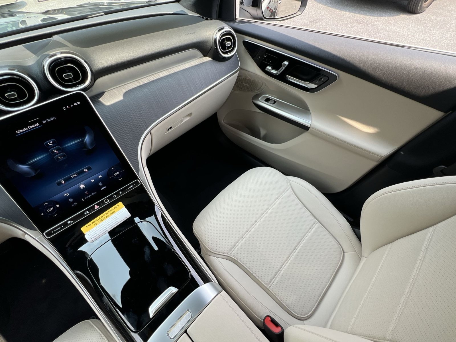 New 2026 Mercedes-Benz GLC 300 4MATIC image 14