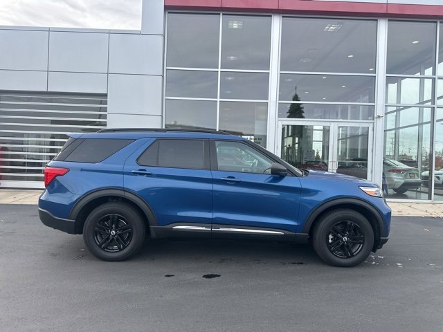 Used 2022 Ford Explorer XLT image 13