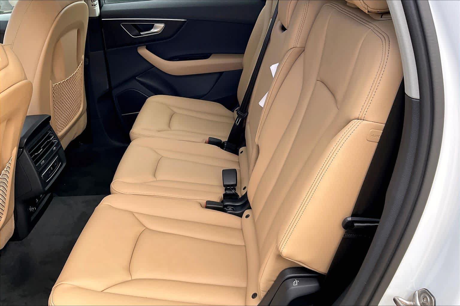 New 2026 Audi Q7 2.0T Premium AWD/4WD image 17