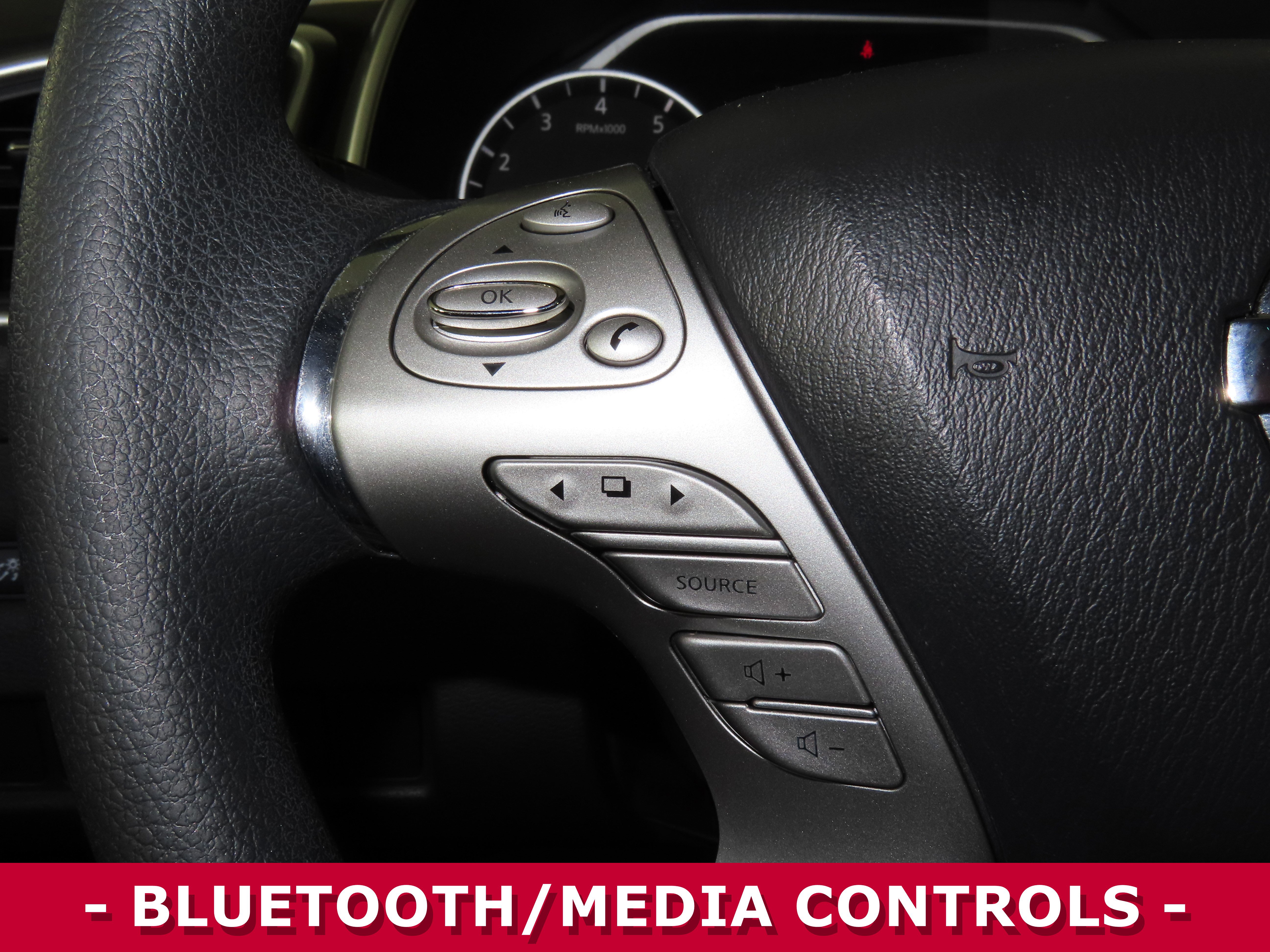 Used 2018 Nissan Murano S image 13