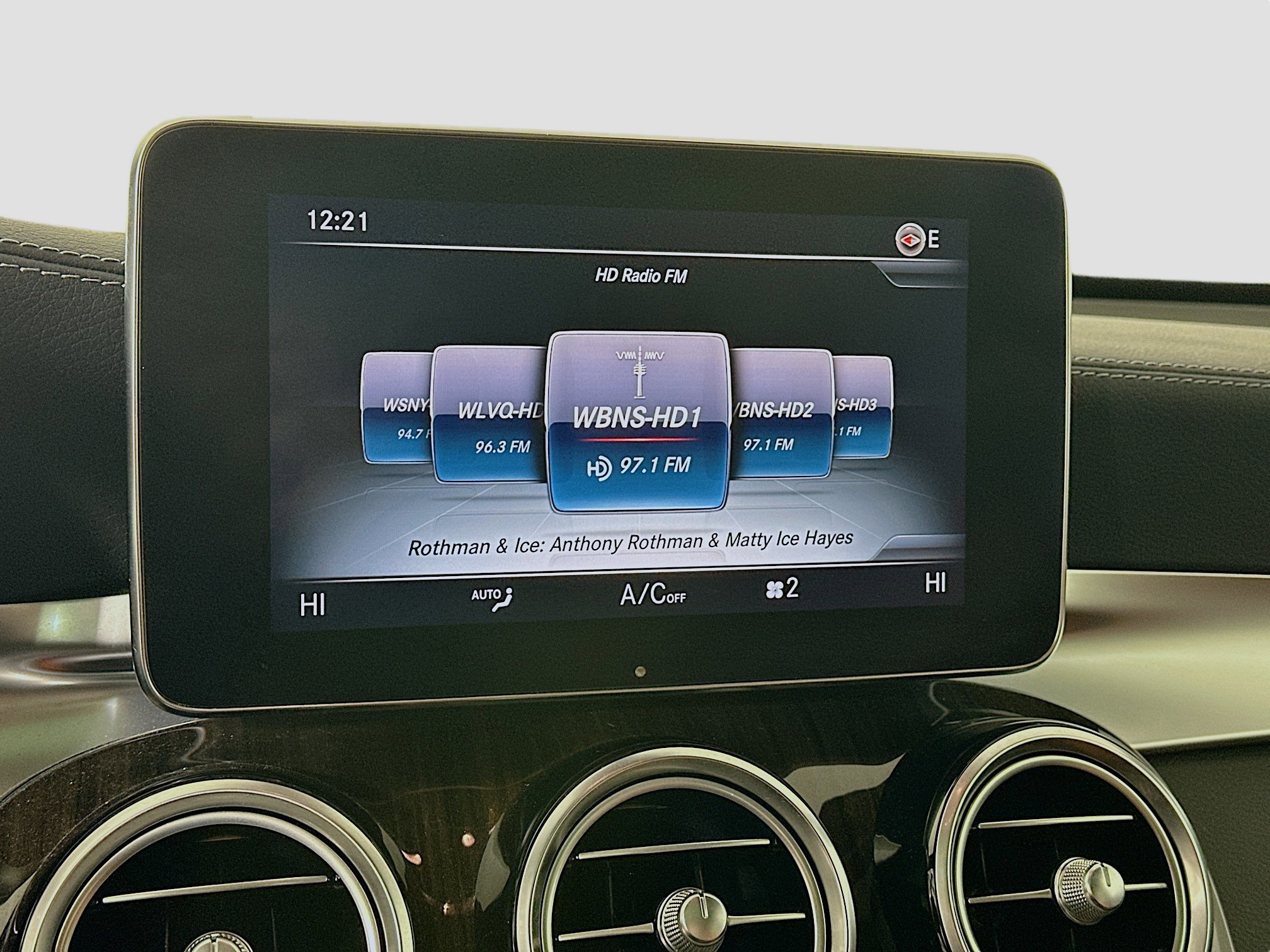 Certified 2019 Mercedes-Benz GLC 43 AMG 4MATIC image 19