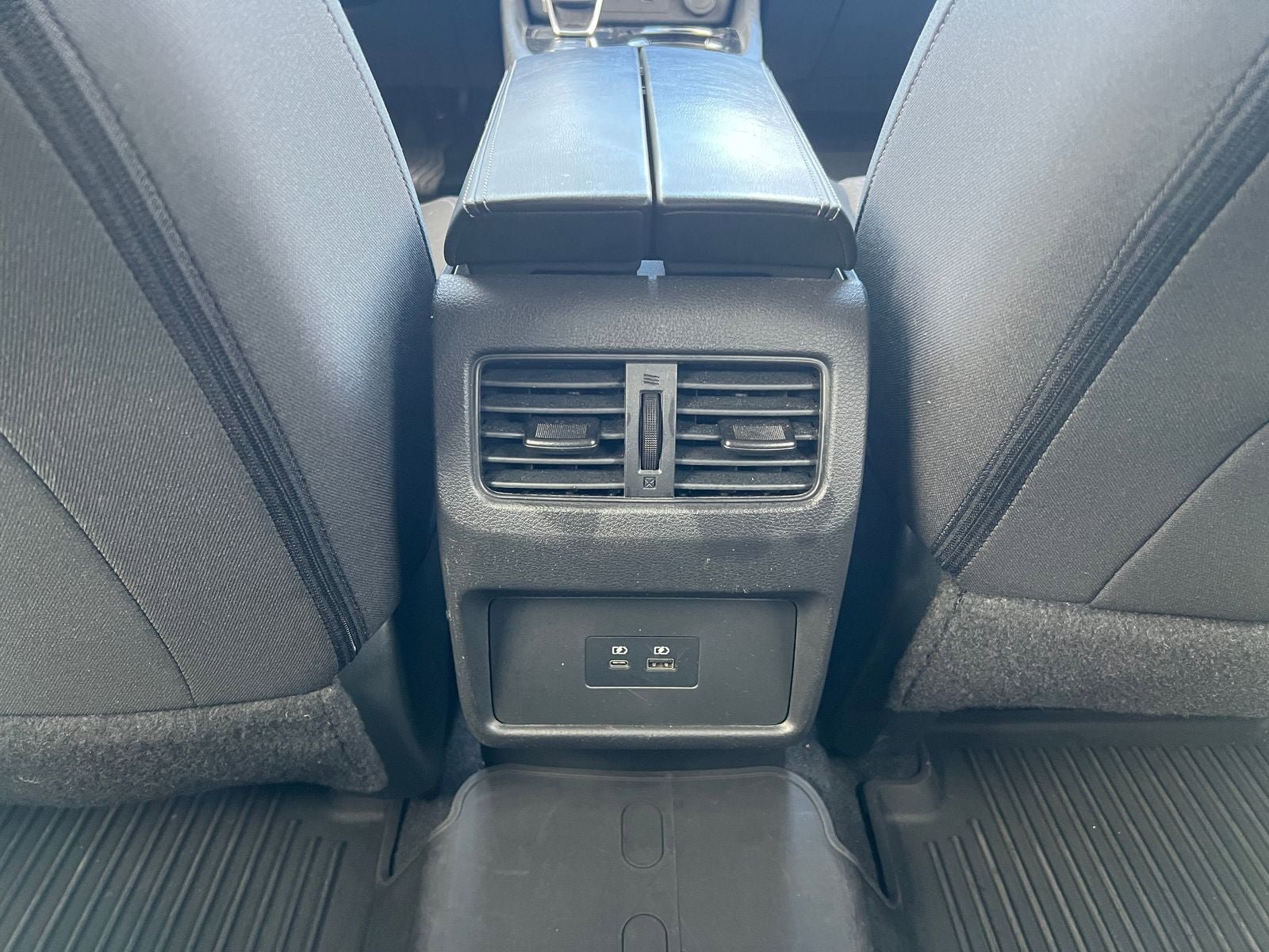 Used 2023 Nissan Rogue SV FWD image 21