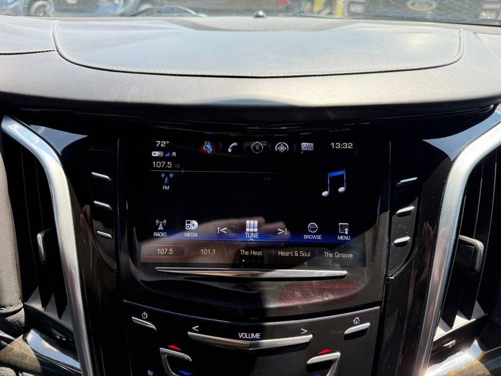 Used 2020 Cadillac Escalade Platinum AWD/4WD image 30