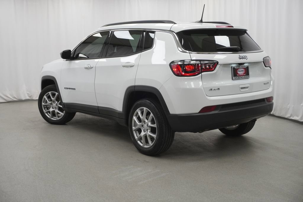 Certified 2024 Jeep Compass Latitude AWD/4WD image 13