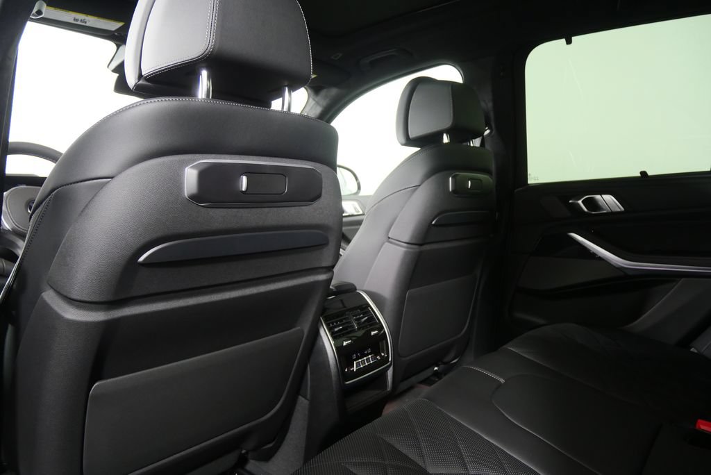 Used 2026 BMW X5 M60i w/ Executive Package AWD/4WD image 17