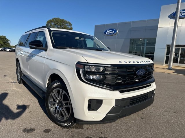 New 2025 Ford Expedition Max Active image 5