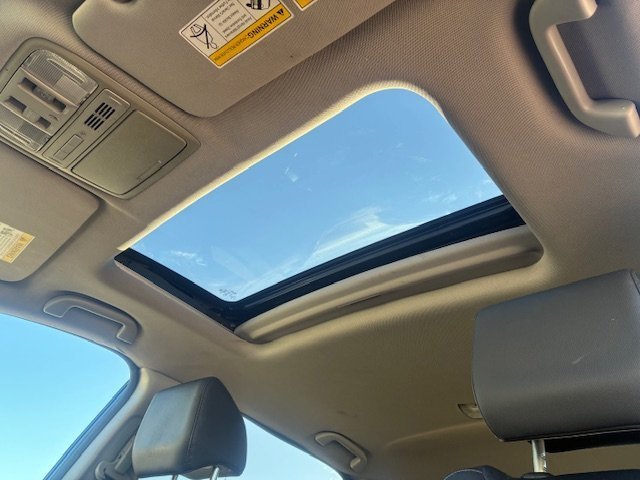 Used 2017 Honda CR-V EX-L image 16