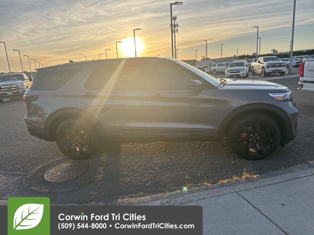 Used 2021 Ford Explorer ST w/ ST Street Pack AWD/4WD image 9