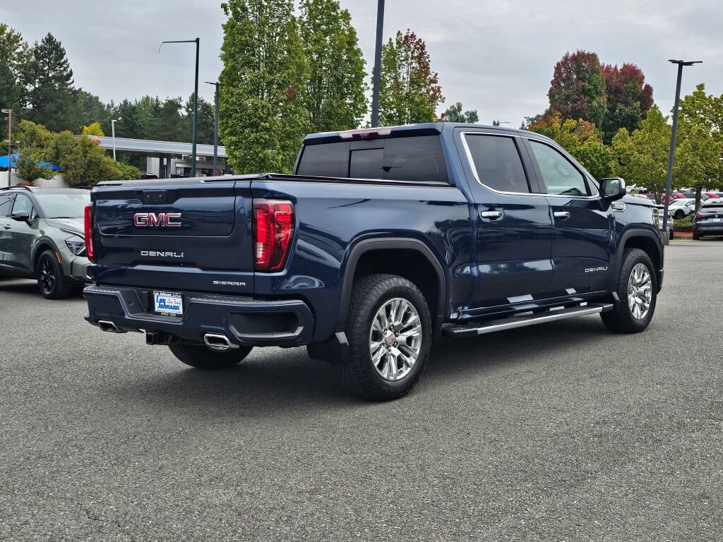 Used 2023 GMC Sierra 1500 Denali w/ Technology Package AWD/4WD image 5