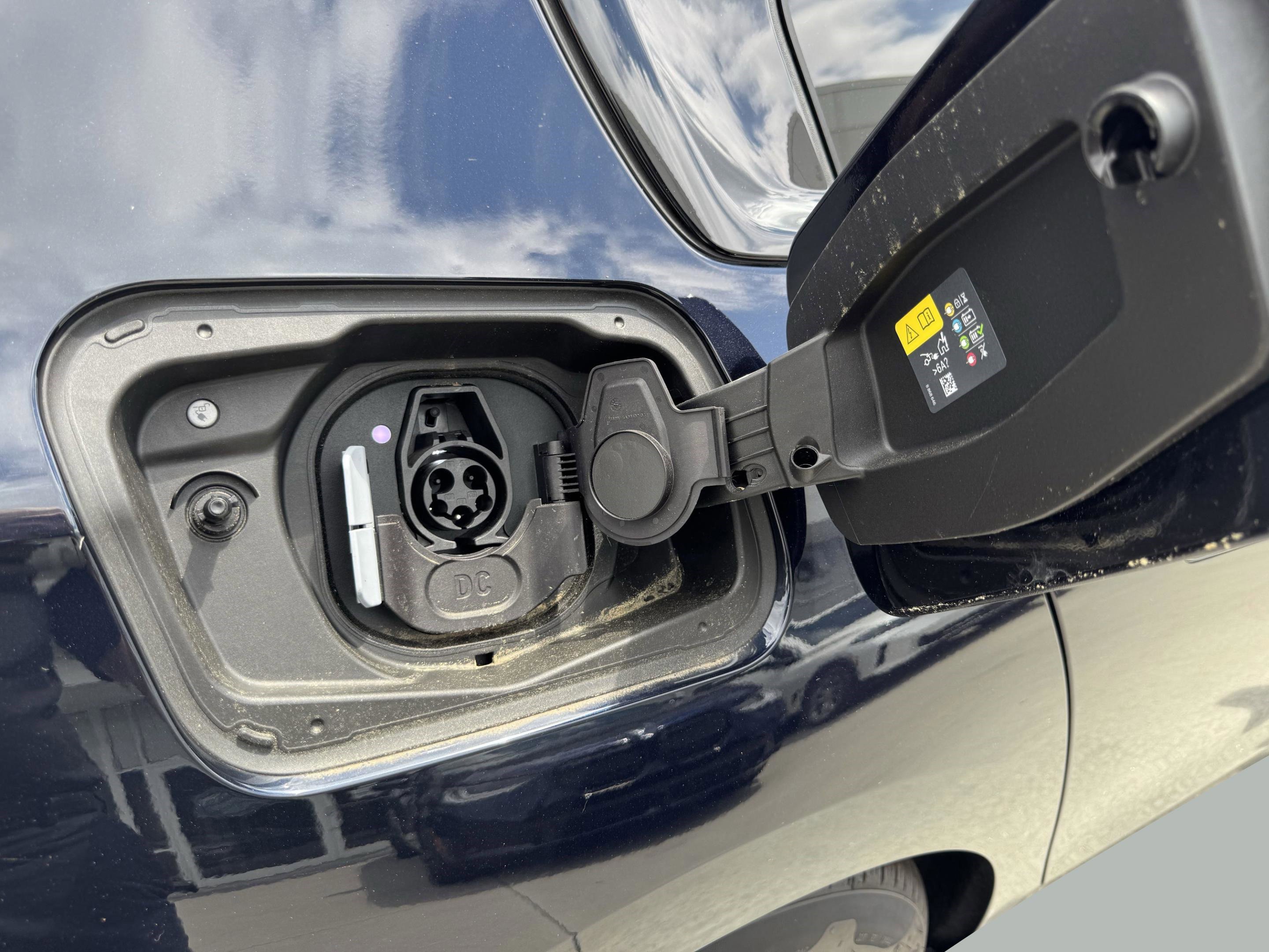 New 2025 BMW i7 xDrive60 w/ Premium Package image 7