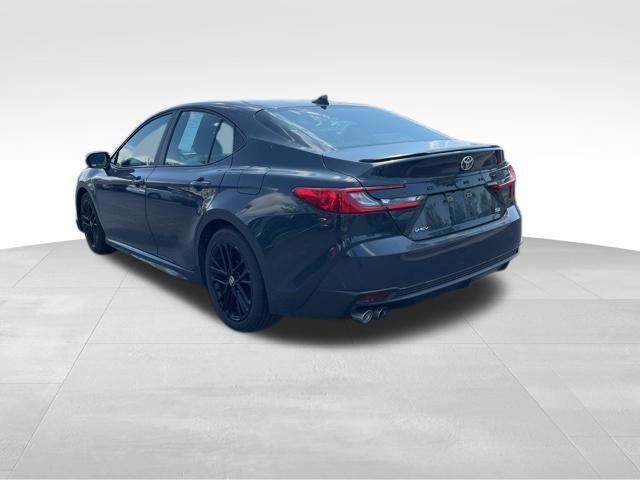 Used 2025 Toyota Camry SE FWD image 5
