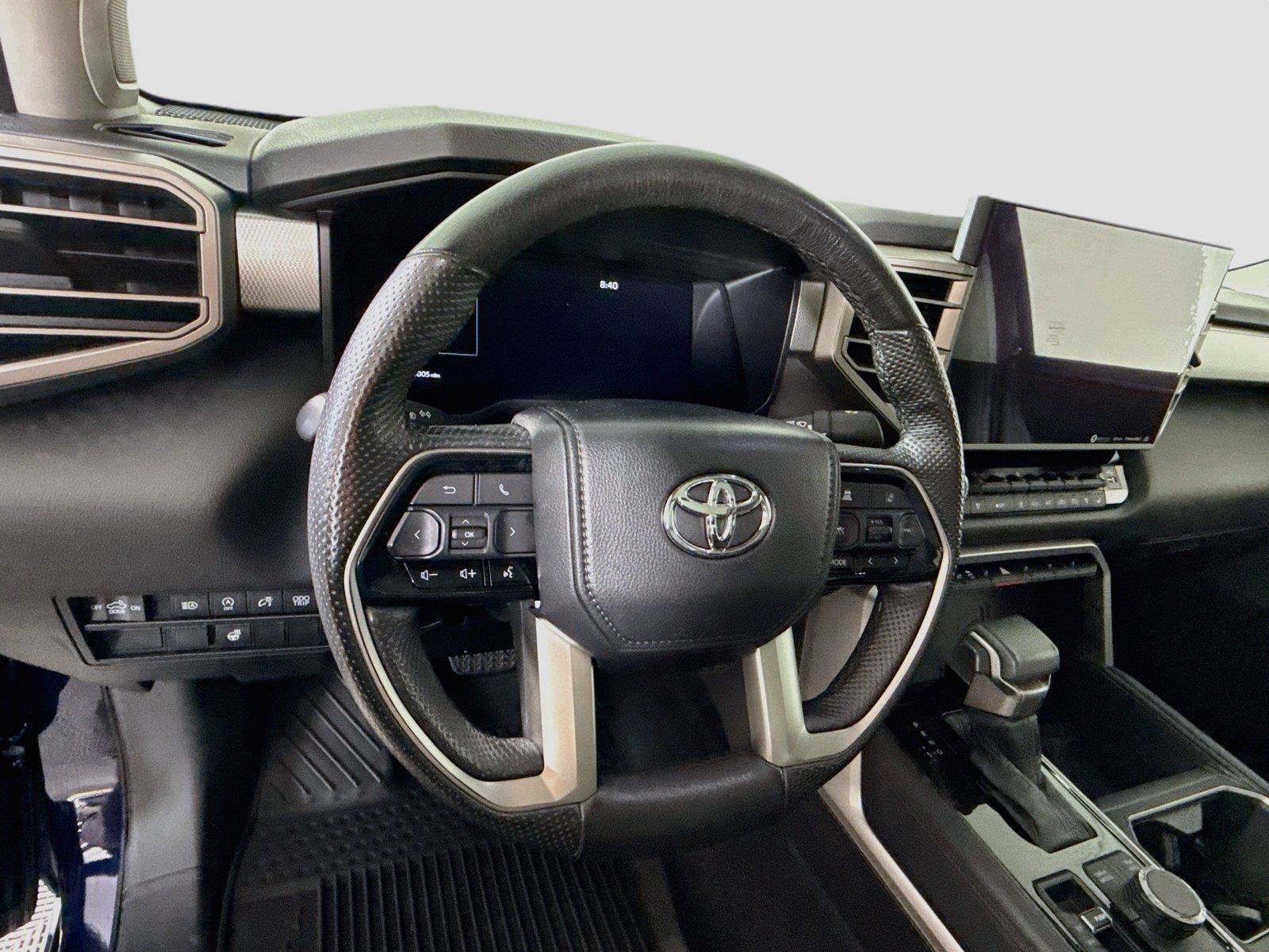 Used 2024 Toyota Tundra Limited AWD/4WD image 5