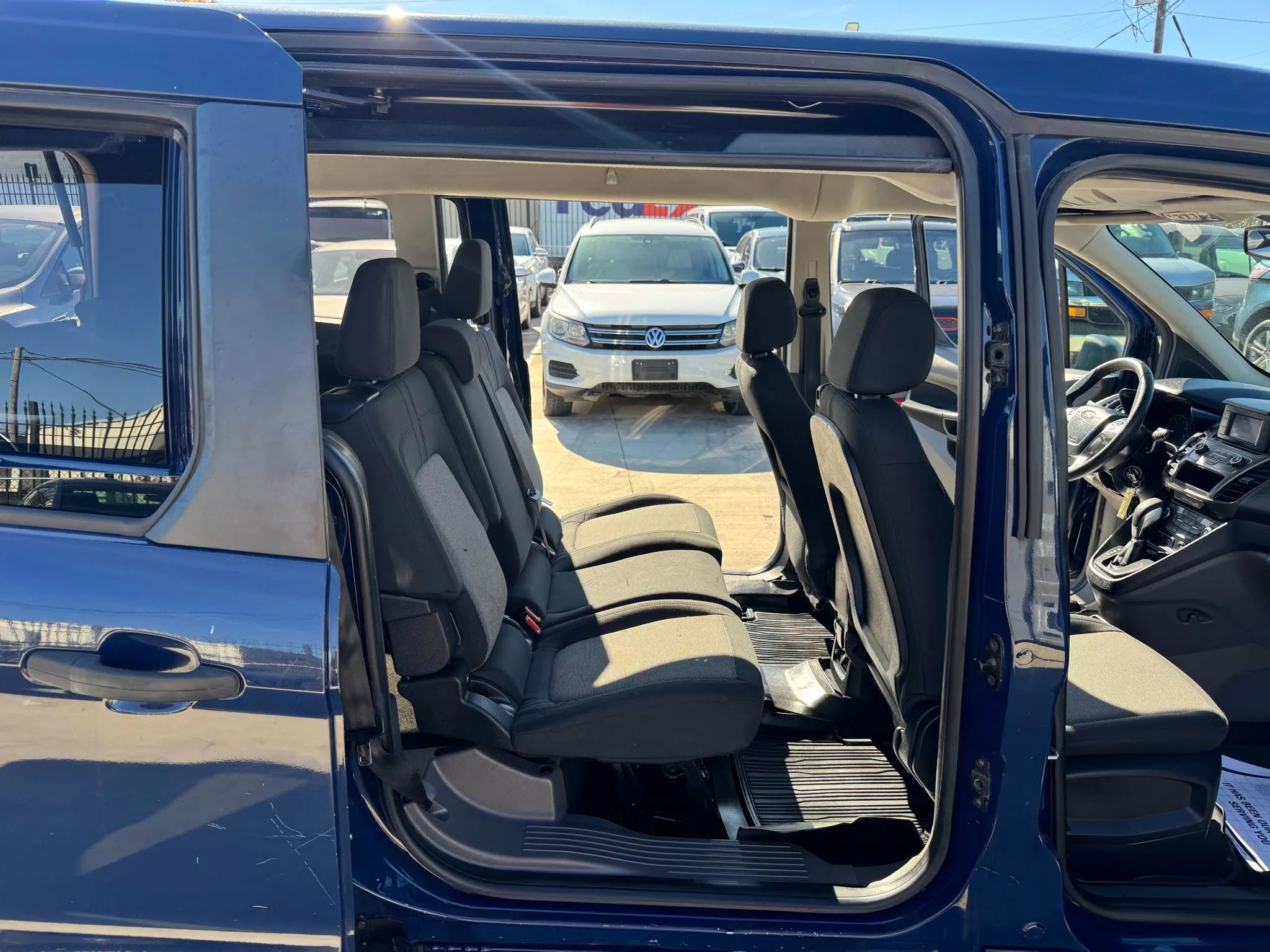 Used 2020 Ford Transit Connect XL image 30