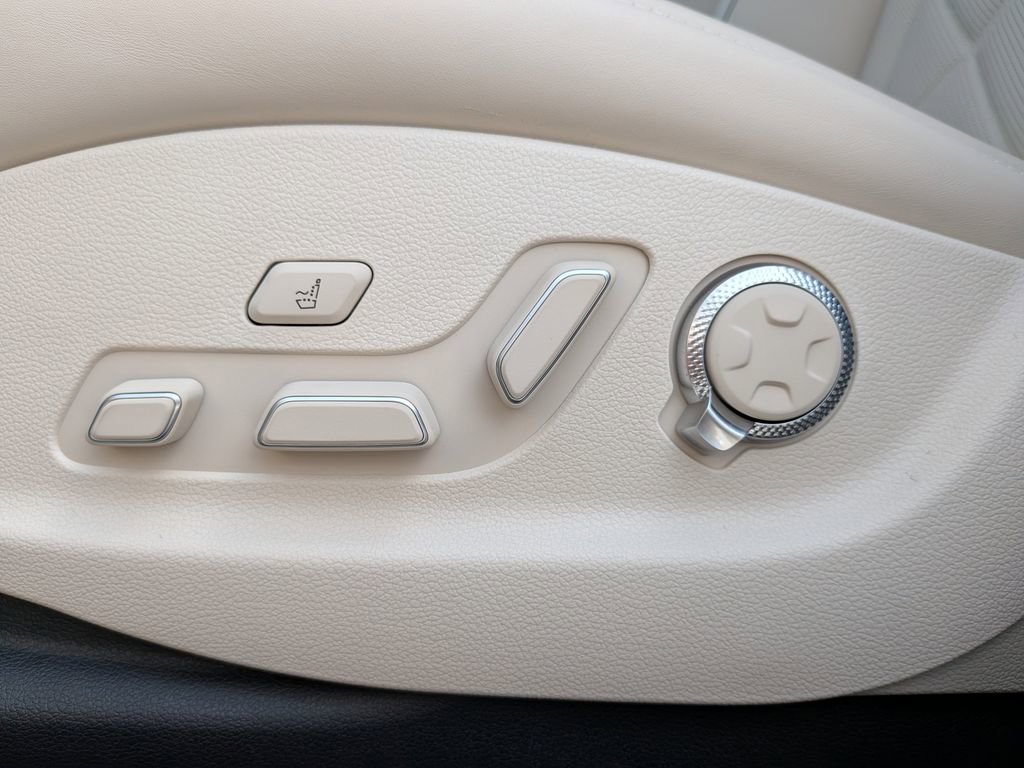 New 2026 Genesis GV80 3.5T Prestige AWD/4WD image 13