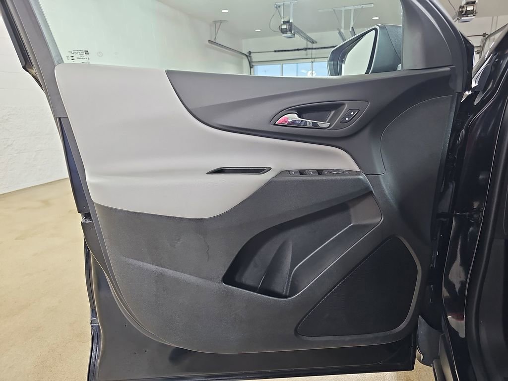Certified 2023 Chevrolet Equinox LS w/ LS Convenience Package image 31
