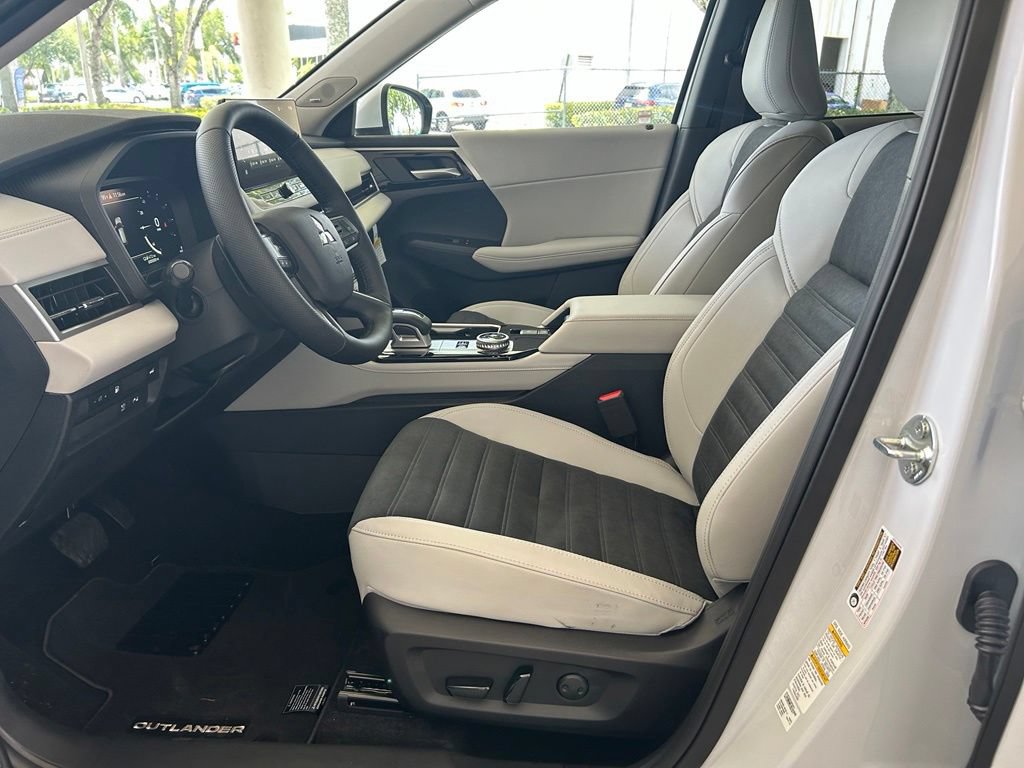 New 2026 Mitsubishi Outlander SE AWD/4WD image 5
