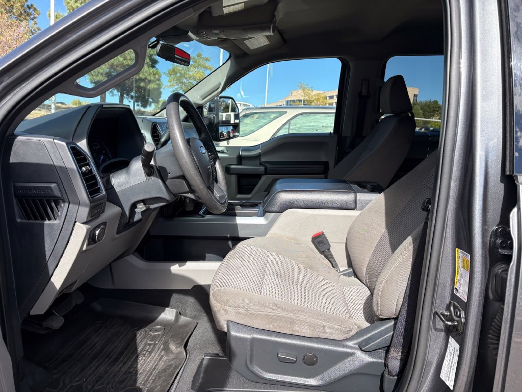 Used 2022 Ford F250 XLT w/ XLT Premium Package AWD/4WD image 16