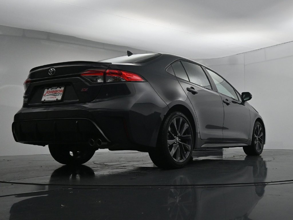 Used 2025 Toyota Corolla SE FWD image 36