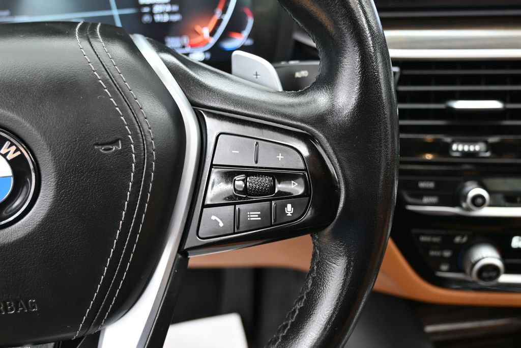 Used 2022 BMW 530i xDrive w/ Convenience Package AWD/4WD image 19