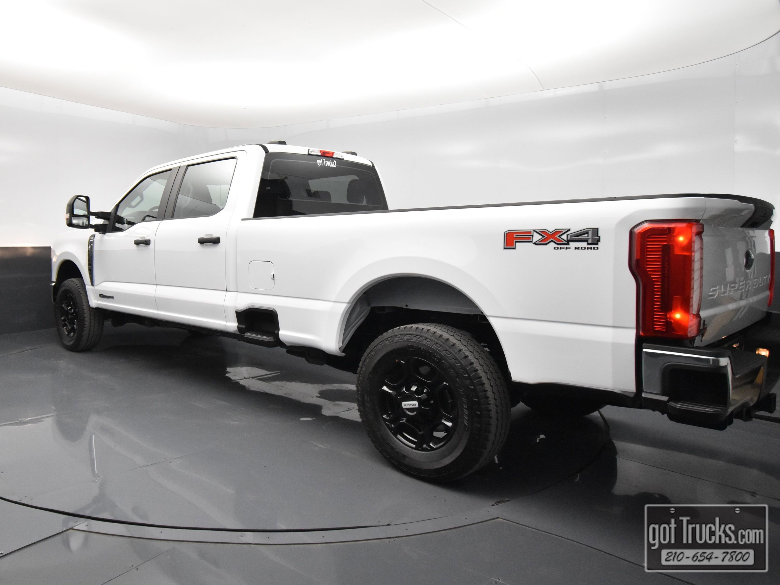 Used 2023 Ford F350 XL AWD/4WD image 5