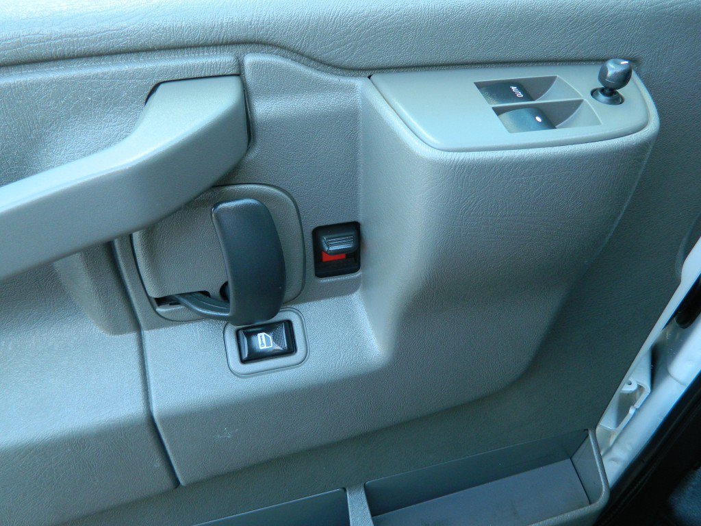 Used 2020 Chevrolet Express 2500 w/ Safety Package RWD image 21