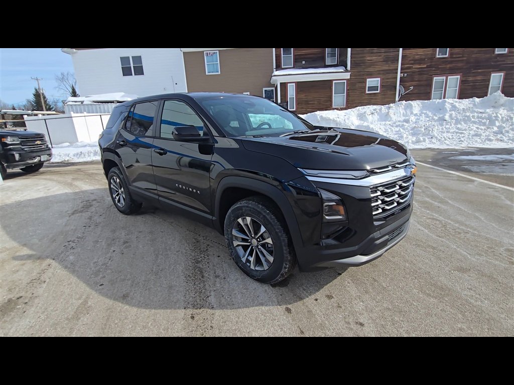 New 2026 Chevrolet Equinox LT image 2