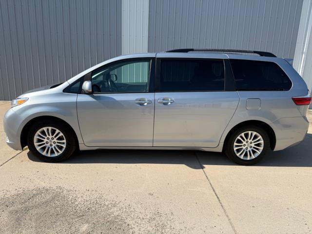 Used 2015 Toyota Sienna XLE