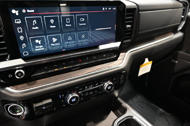 New 2026 GMC Sierra 1500 SLT AWD/4WD image 17