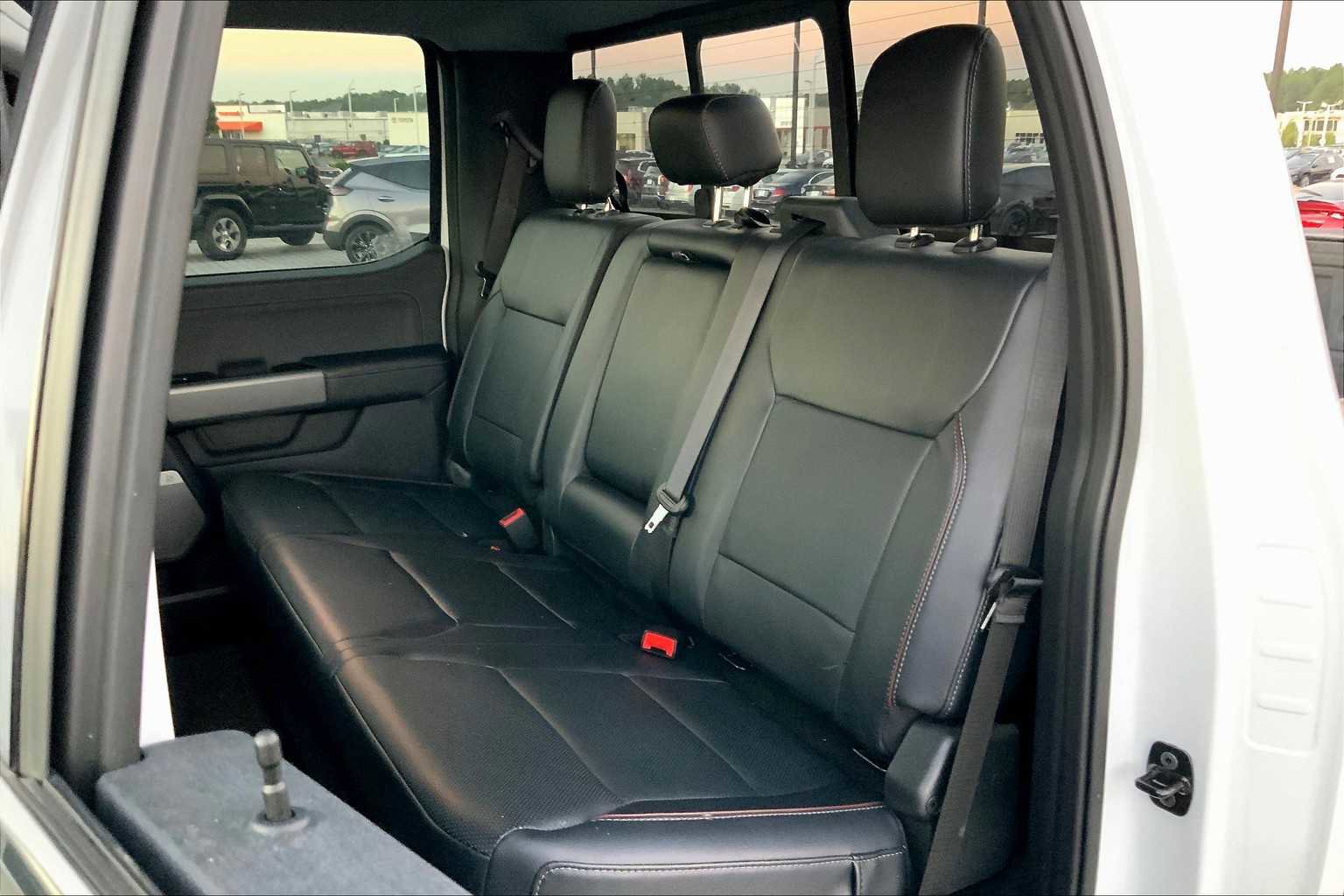 Used 2024 Ford F250 Lariat w/ Lariat Ultimate Package image 19