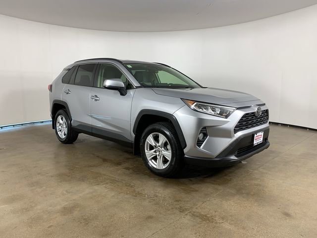 Used 2020 Toyota RAV4 XLE w/ All Weather Liner Package image 5