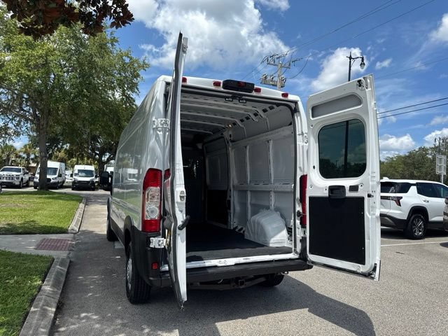 Used 2021 RAM ProMaster 2500 w/ Convenience Group FWD image 17